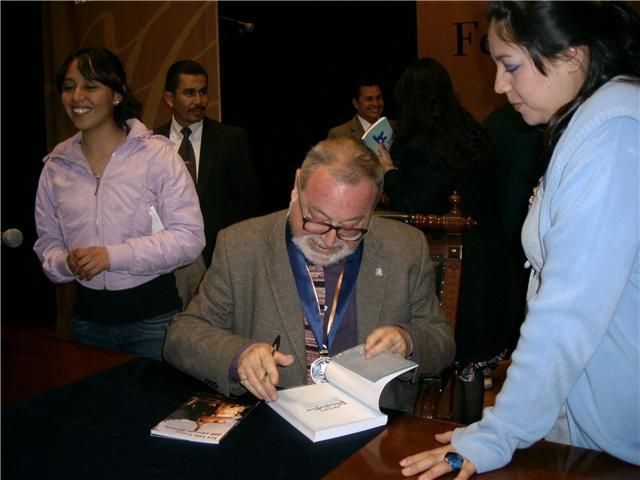 Doctor Honoris Causa UASLP. Fernando Savater. Febrero 2010.